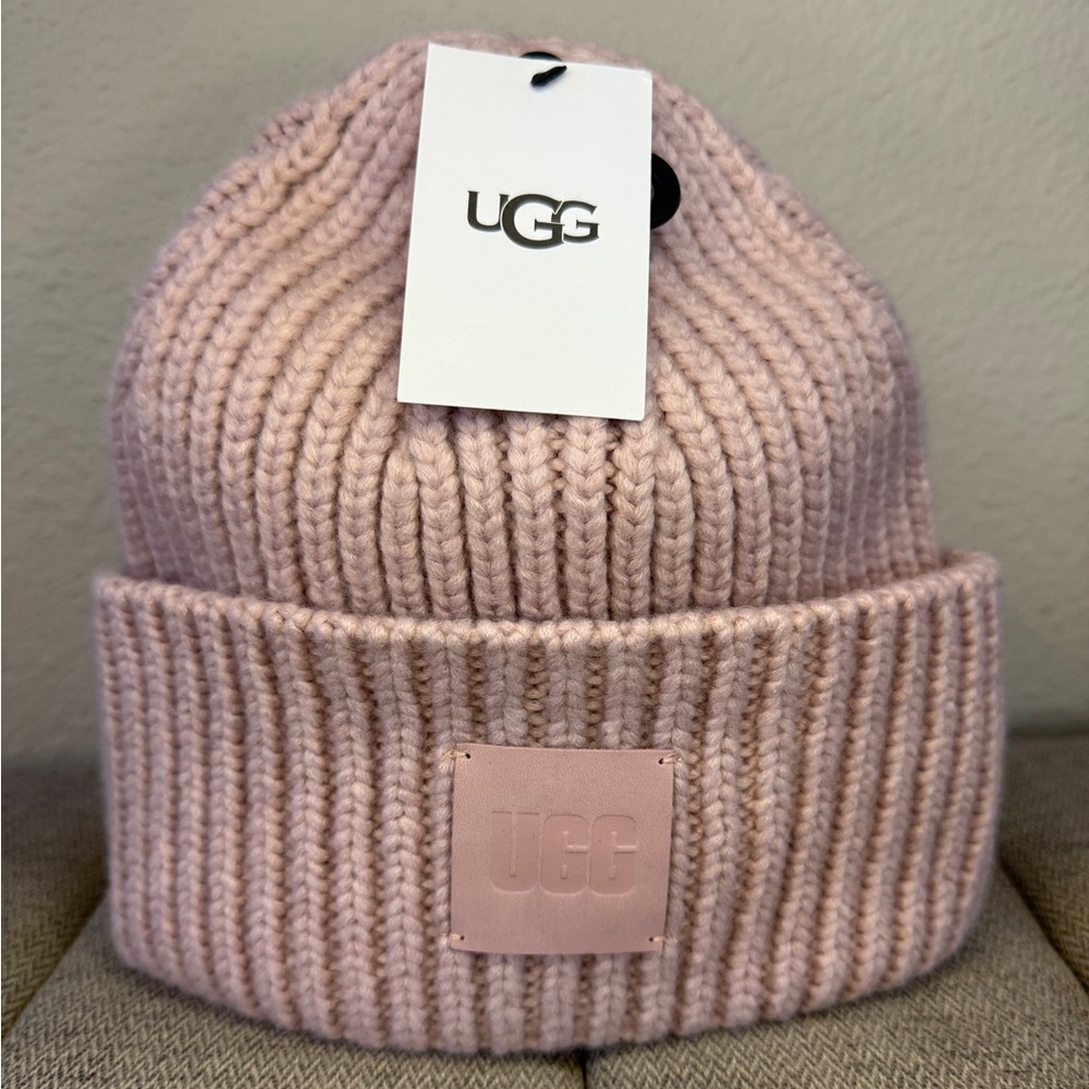 UGG Chunky Knit Beanie Women's in Mauve Pink, Fold Over Cuff w Logo Patch Hat - Picture 2 of 11